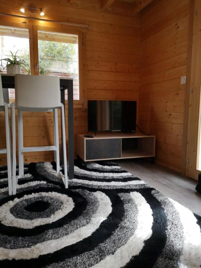 Le Petit Chalet De Nimes Shantay Youstay المظهر الخارجي الصورة